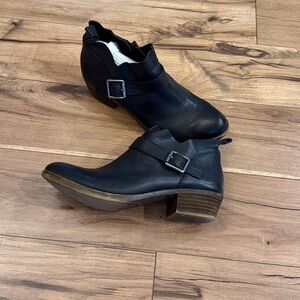 Lucky Brand Black Leather Booties